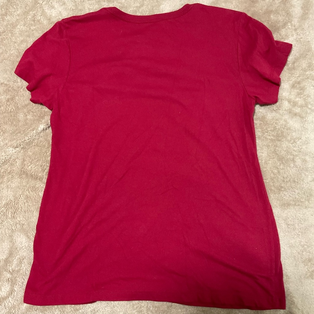Hard Rock Cafe Burgundy Tee - Picture 5 of 5